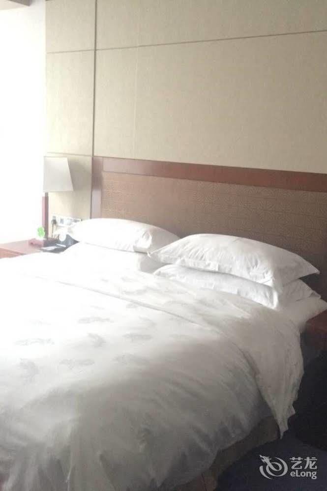 Bavaria City Hotel Beihai Dış mekan fotoğraf